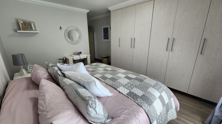 2 Bedroom Property for Sale in Mossel Bay Central Western Cape